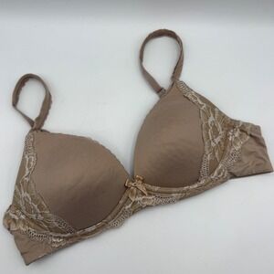 Victoria's Secret Body By Victoria T-Shirt Bra Beige Lace Trim Underwire Sz 34B